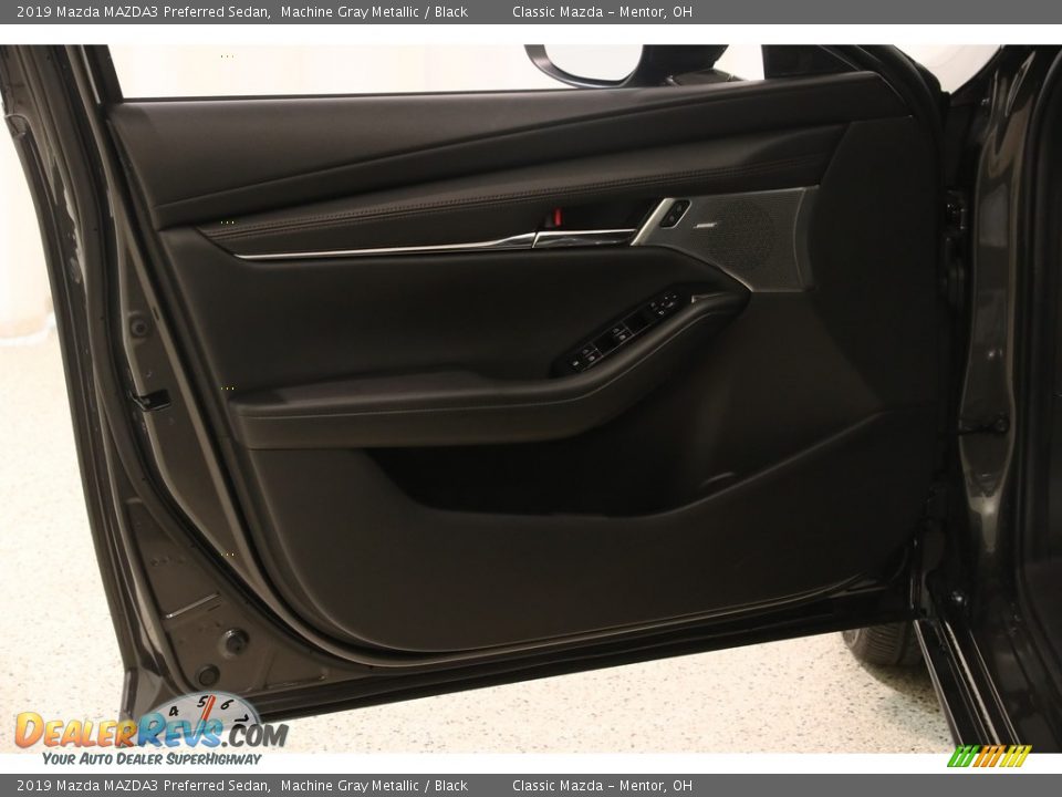 2019 Mazda MAZDA3 Preferred Sedan Machine Gray Metallic / Black Photo #4