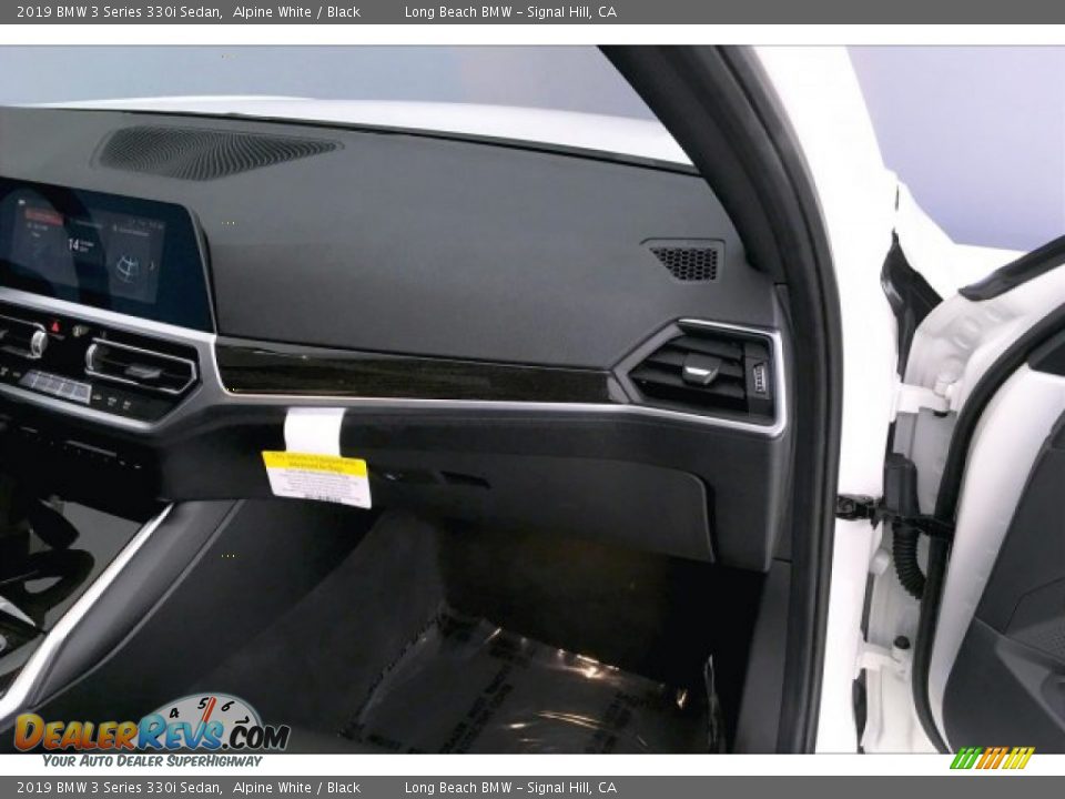 2019 BMW 3 Series 330i Sedan Alpine White / Black Photo #24