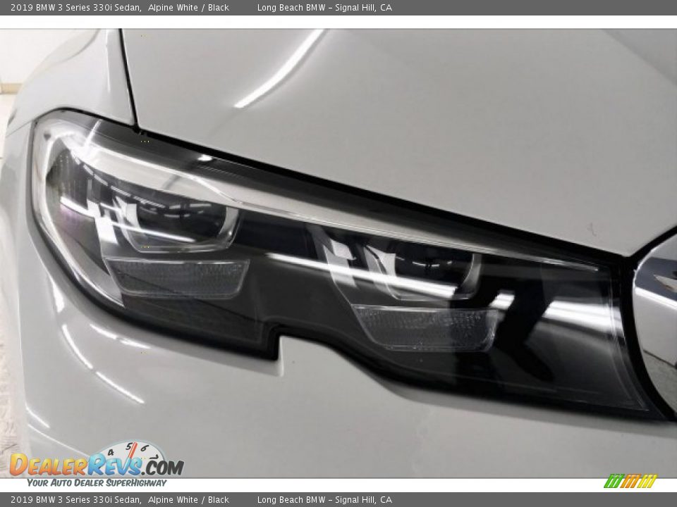 2019 BMW 3 Series 330i Sedan Alpine White / Black Photo #28