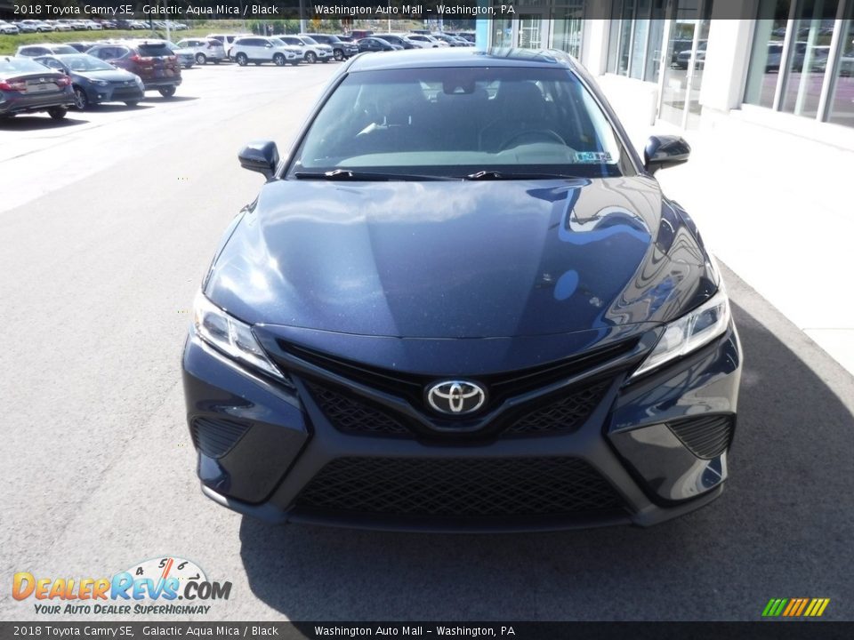 2018 Toyota Camry SE Galactic Aqua Mica / Black Photo #4