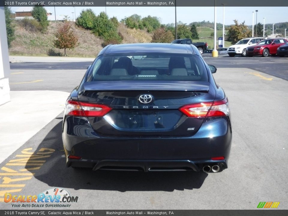 2018 Toyota Camry SE Galactic Aqua Mica / Black Photo #7