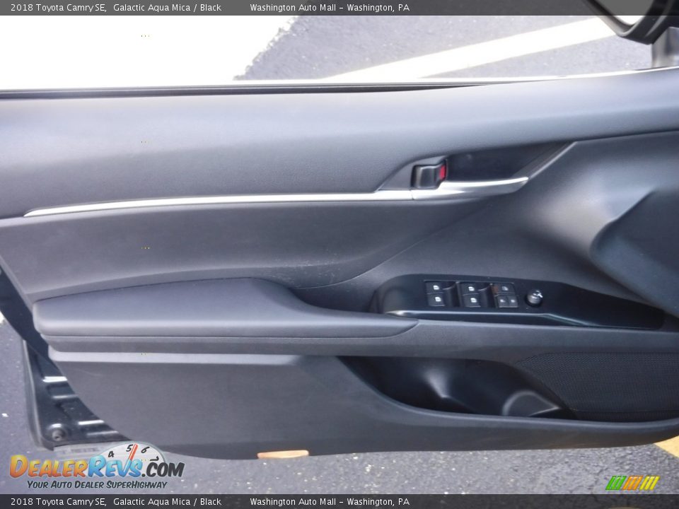 2018 Toyota Camry SE Galactic Aqua Mica / Black Photo #11