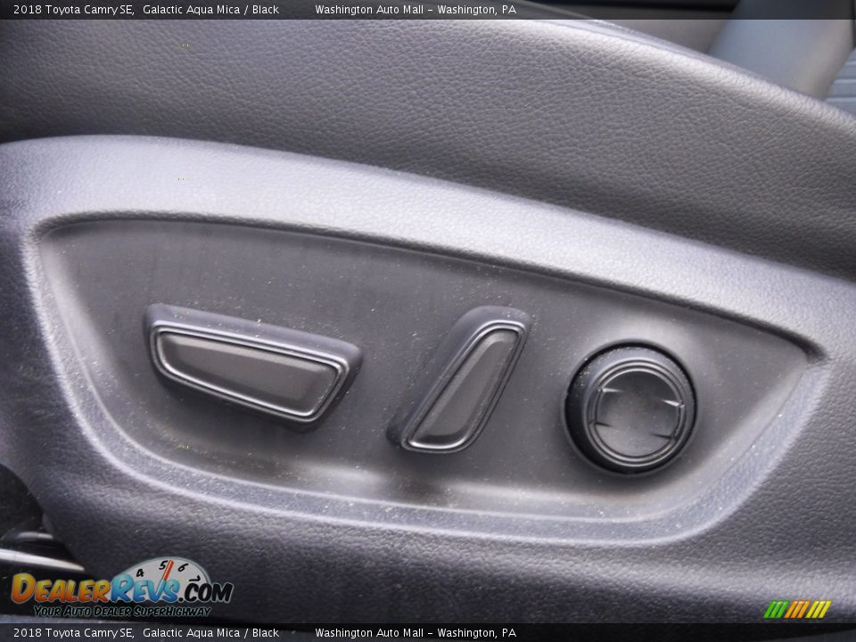2018 Toyota Camry SE Galactic Aqua Mica / Black Photo #13
