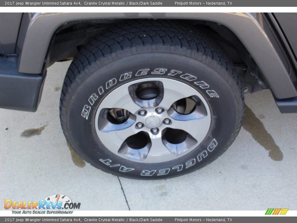 2017 Jeep Wrangler Unlimited Sahara 4x4 Granite Crystal Metallic / Black/Dark Saddle Photo #7