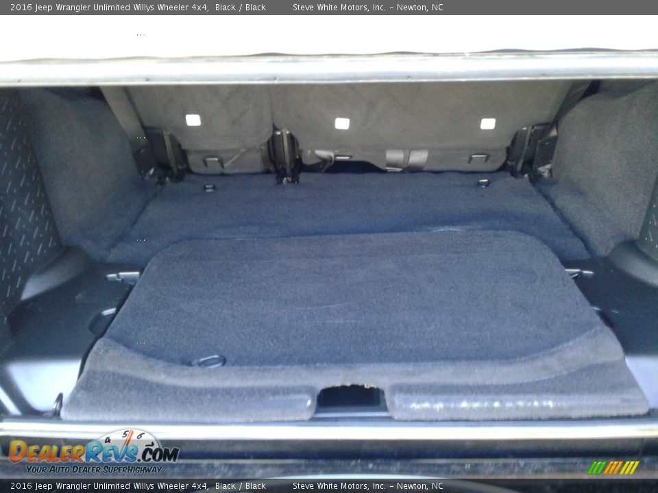 2016 Jeep Wrangler Unlimited Willys Wheeler 4x4 Black / Black Photo #12
