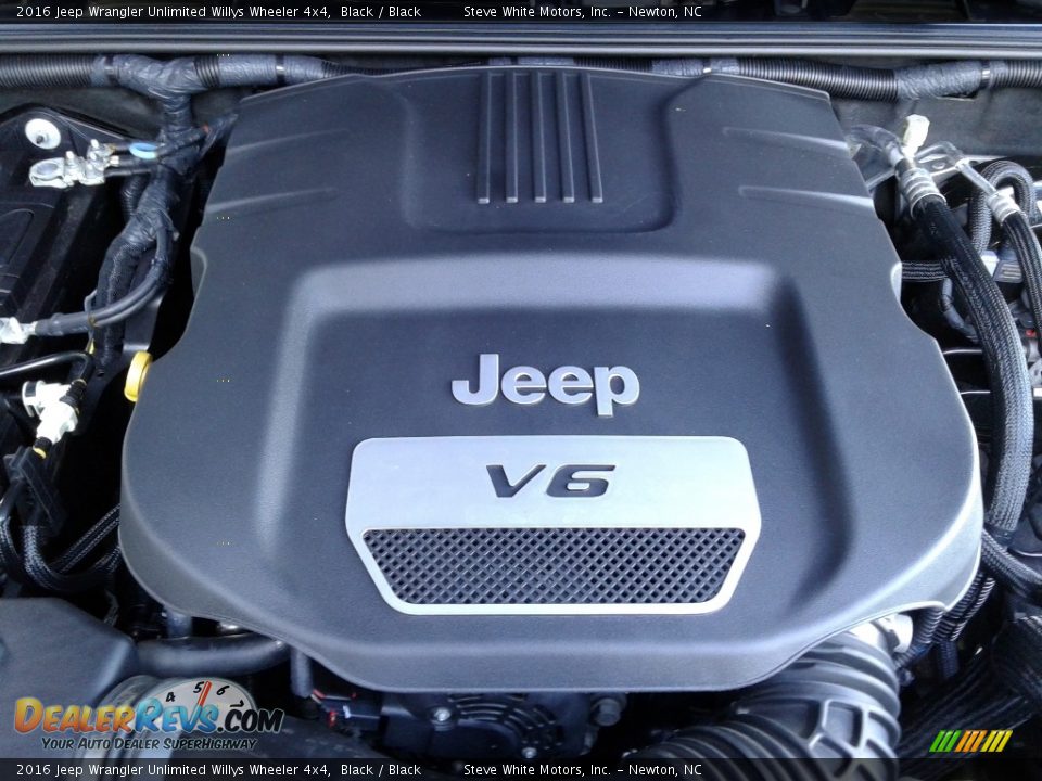 2016 Jeep Wrangler Unlimited Willys Wheeler 4x4 Black / Black Photo #25