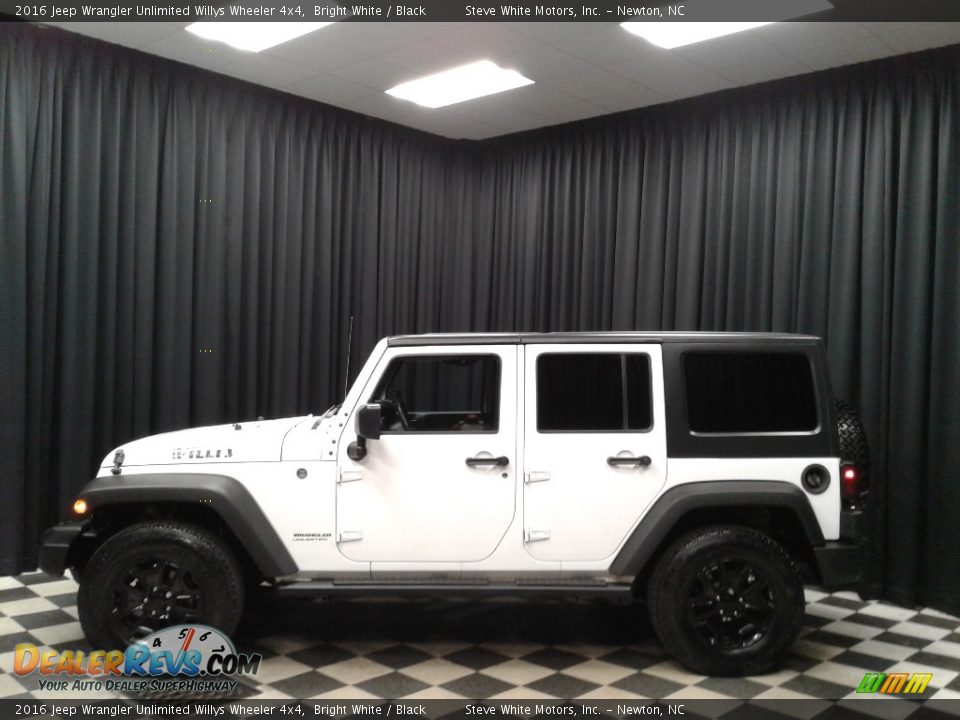 2016 Jeep Wrangler Unlimited Willys Wheeler 4x4 Bright White / Black Photo #1