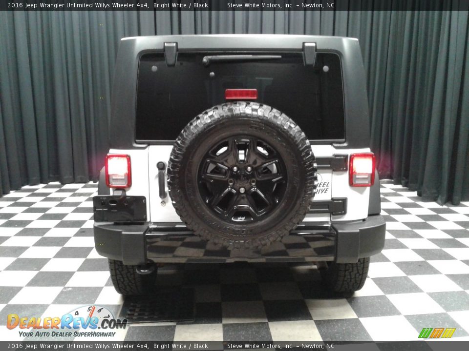2016 Jeep Wrangler Unlimited Willys Wheeler 4x4 Bright White / Black Photo #7