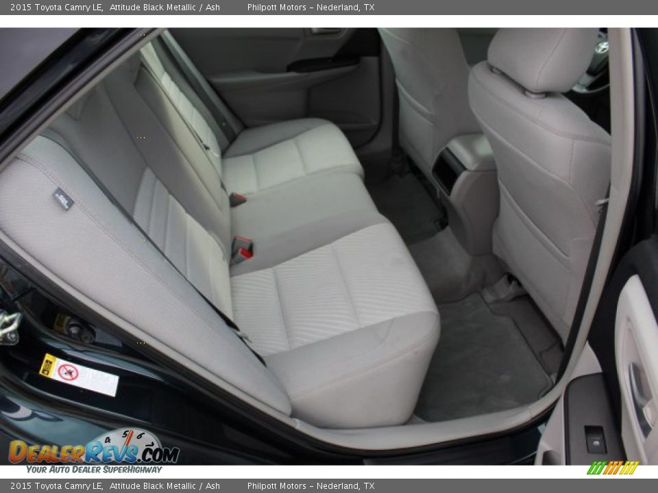 2015 Toyota Camry LE Attitude Black Metallic / Ash Photo #26