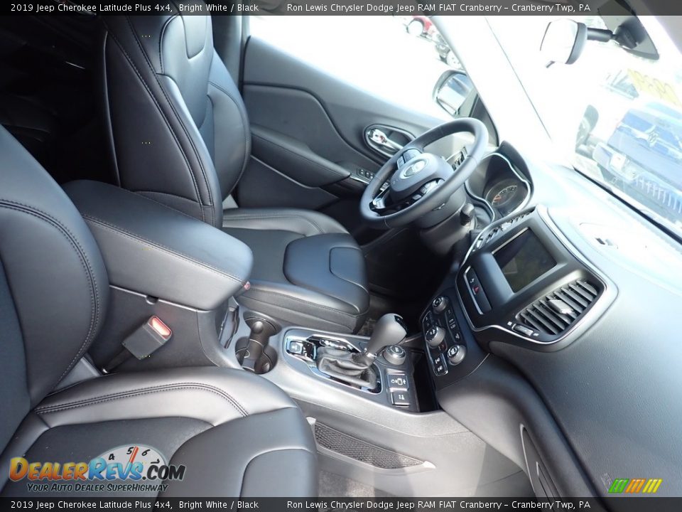 2019 Jeep Cherokee Latitude Plus 4x4 Bright White / Black Photo #9