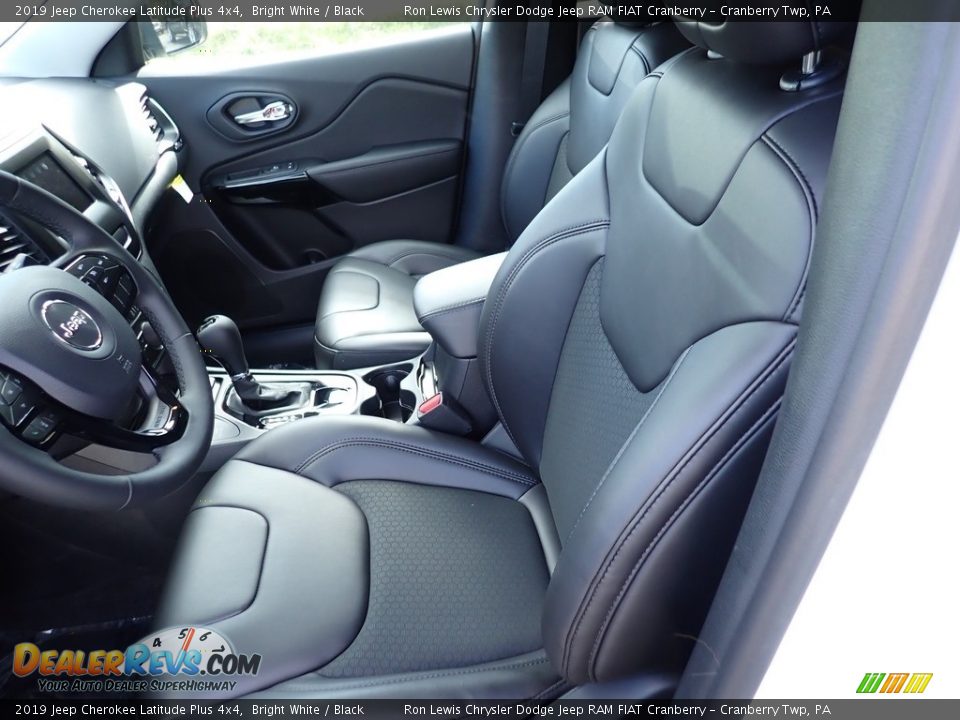 2019 Jeep Cherokee Latitude Plus 4x4 Bright White / Black Photo #12
