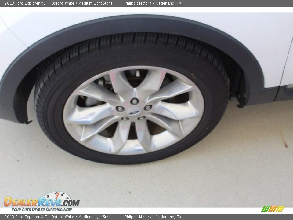 2013 Ford Explorer XLT Oxford White / Medium Light Stone Photo #4