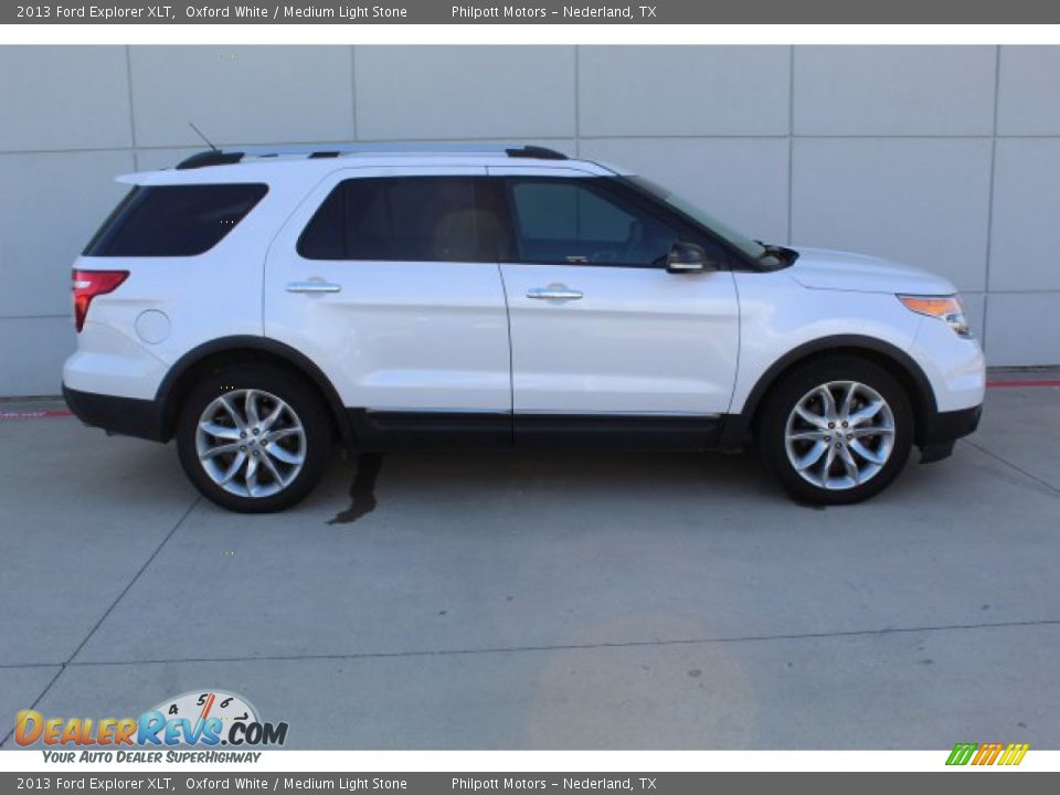 2013 Ford Explorer XLT Oxford White / Medium Light Stone Photo #8