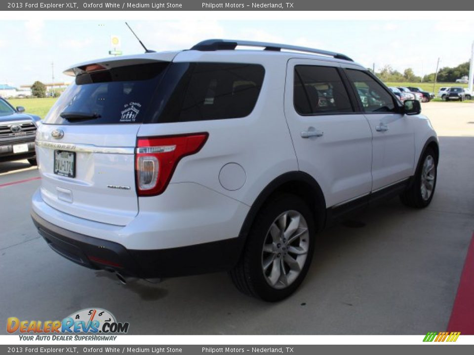 2013 Ford Explorer XLT Oxford White / Medium Light Stone Photo #12