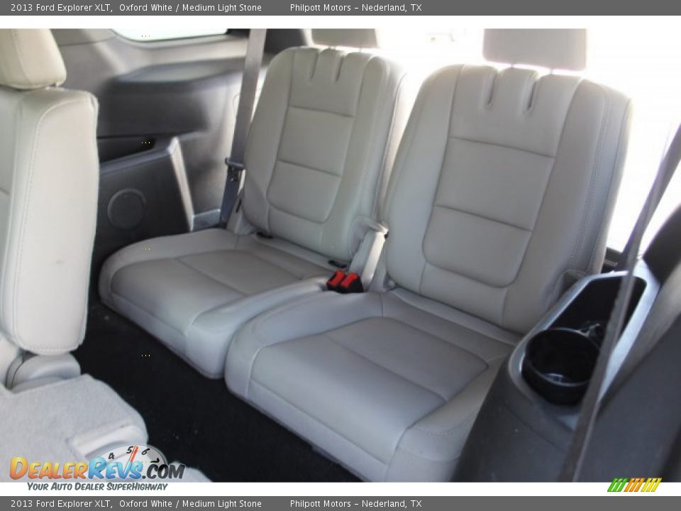 2013 Ford Explorer XLT Oxford White / Medium Light Stone Photo #27