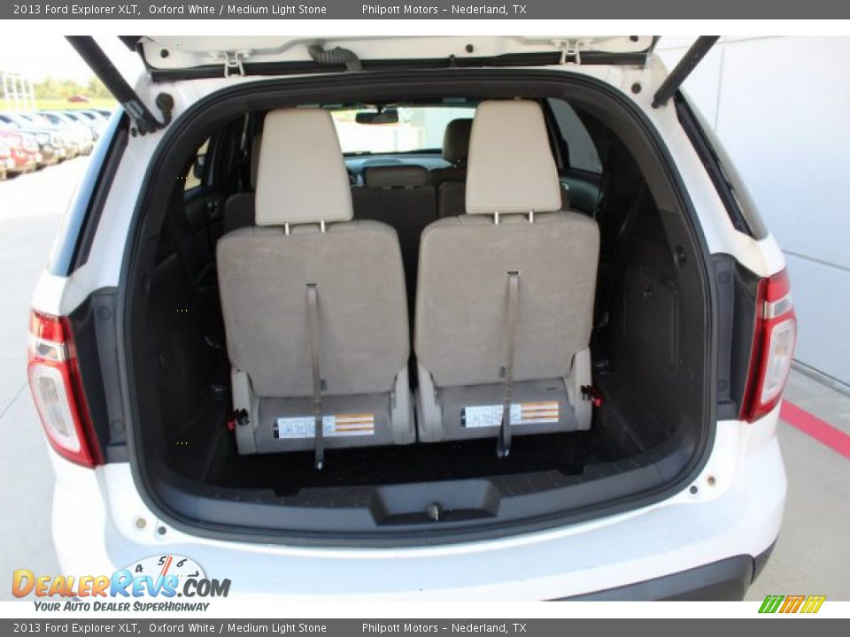 2013 Ford Explorer XLT Oxford White / Medium Light Stone Photo #28
