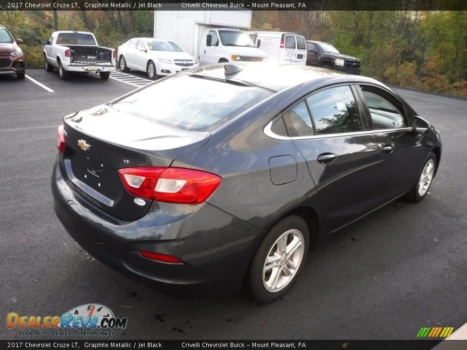 2017 Chevrolet Cruze LT Graphite Metallic / Jet Black Photo #7