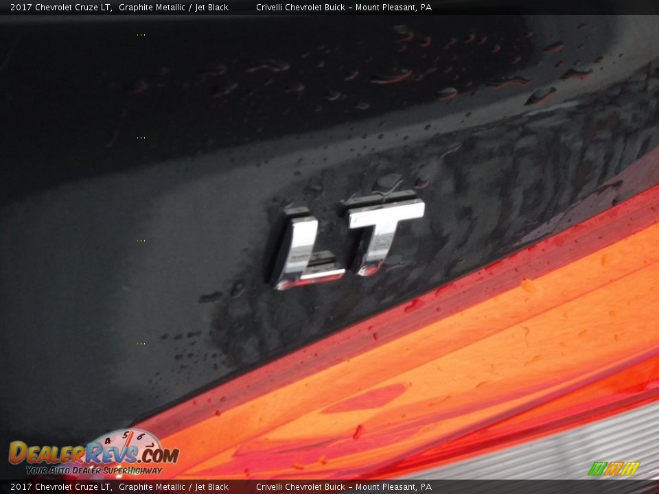 2017 Chevrolet Cruze LT Graphite Metallic / Jet Black Photo #9