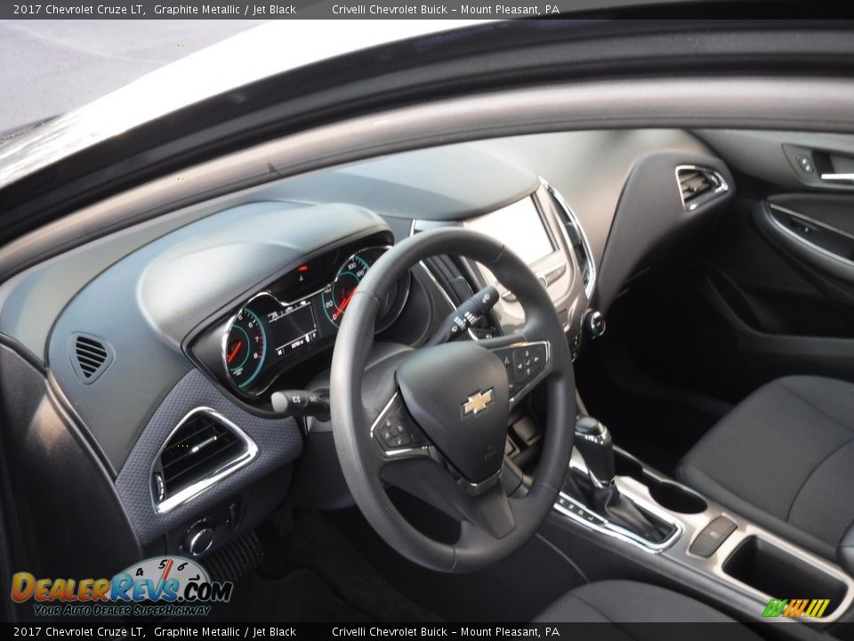 2017 Chevrolet Cruze LT Graphite Metallic / Jet Black Photo #12