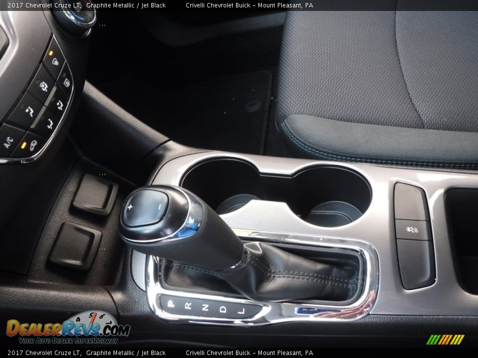 2017 Chevrolet Cruze LT Graphite Metallic / Jet Black Photo #16