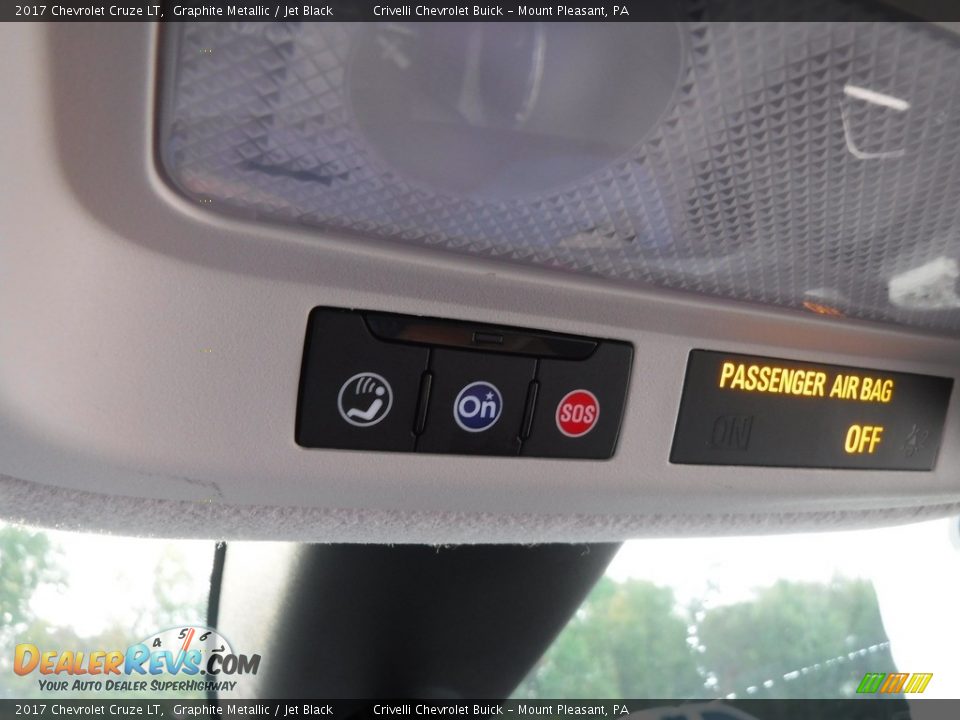 2017 Chevrolet Cruze LT Graphite Metallic / Jet Black Photo #22