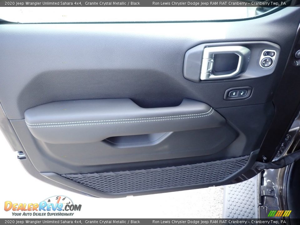 2020 Jeep Wrangler Unlimited Sahara 4x4 Granite Crystal Metallic / Black Photo #12