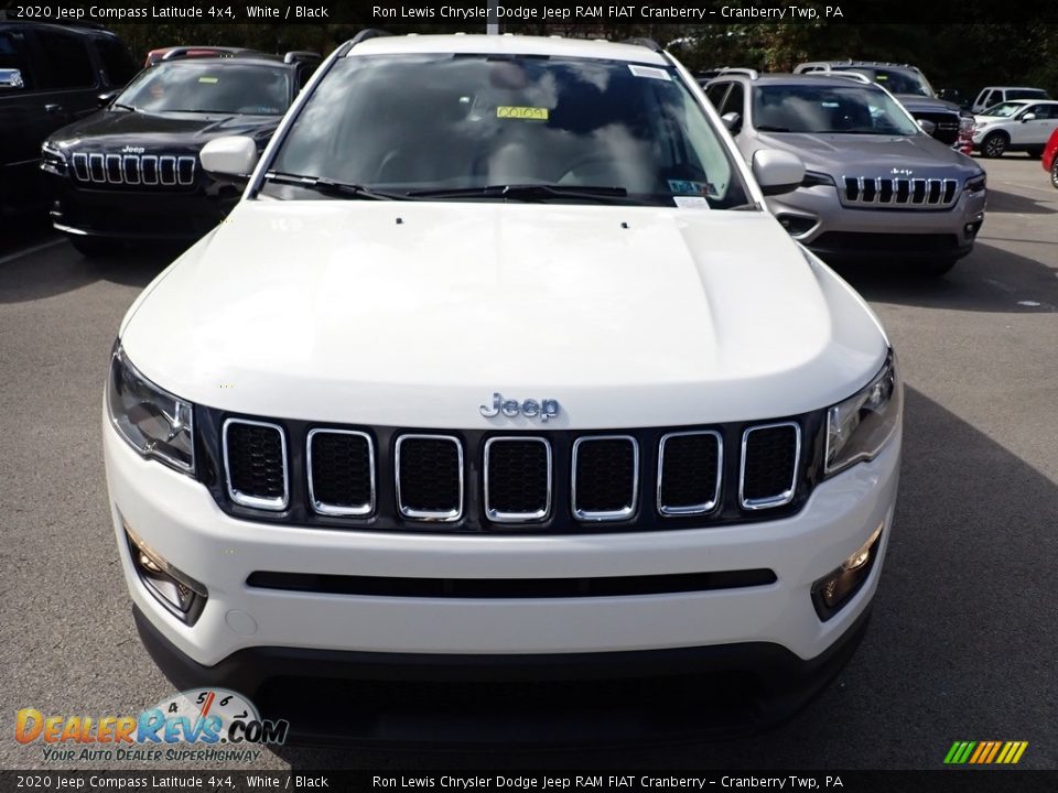 2020 Jeep Compass Latitude 4x4 White / Black Photo #8