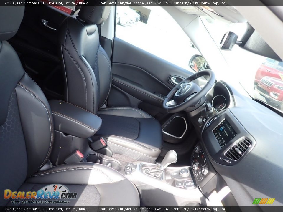 2020 Jeep Compass Latitude 4x4 White / Black Photo #10