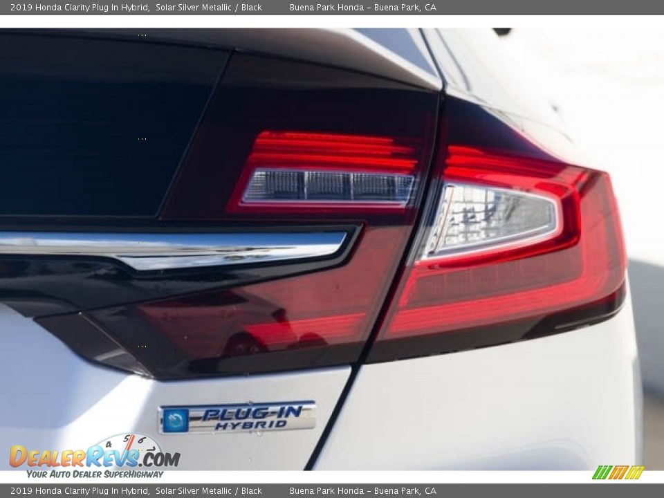 2019 Honda Clarity Plug In Hybrid Solar Silver Metallic / Black Photo #8