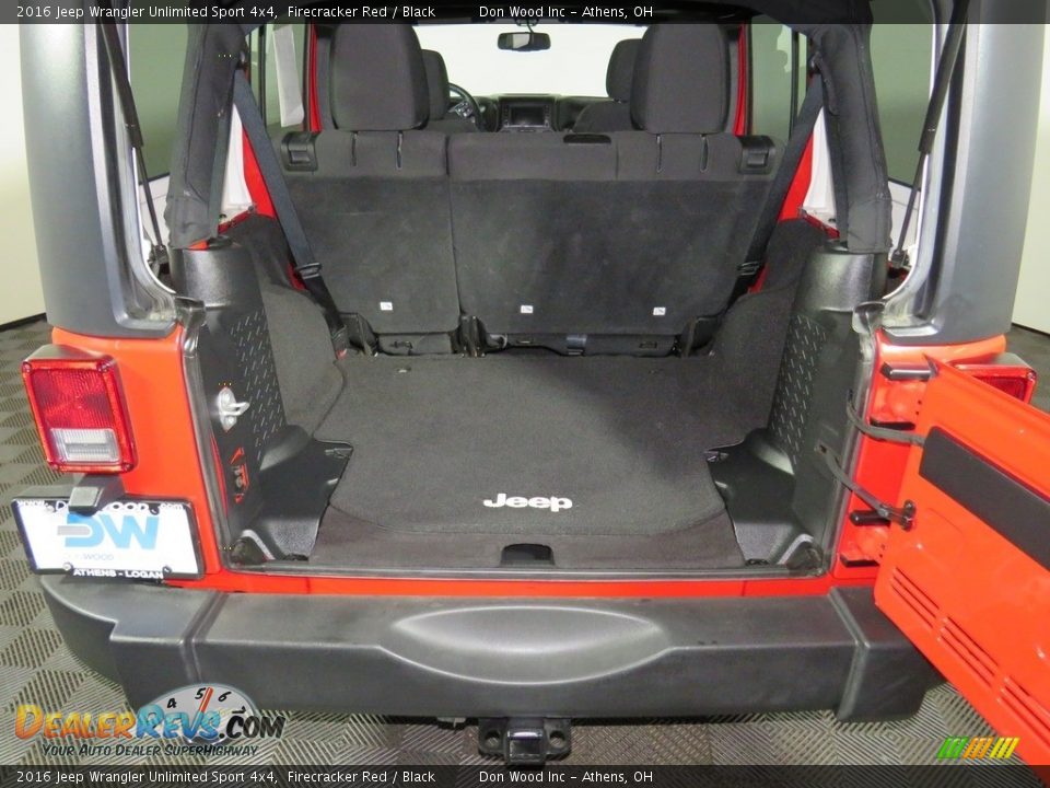 2016 Jeep Wrangler Unlimited Sport 4x4 Firecracker Red / Black Photo #12