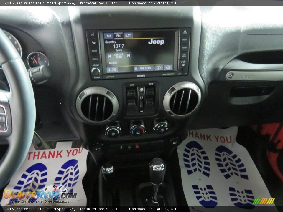 2016 Jeep Wrangler Unlimited Sport 4x4 Firecracker Red / Black Photo #33