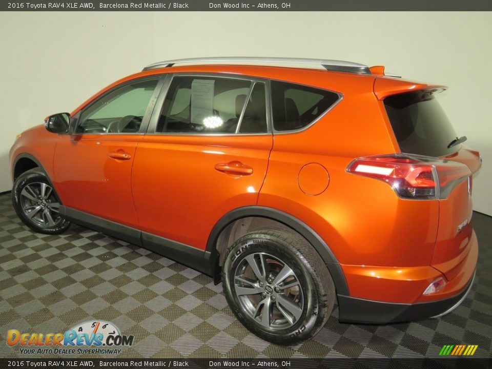 2016 Toyota RAV4 XLE AWD Barcelona Red Metallic / Black Photo #9