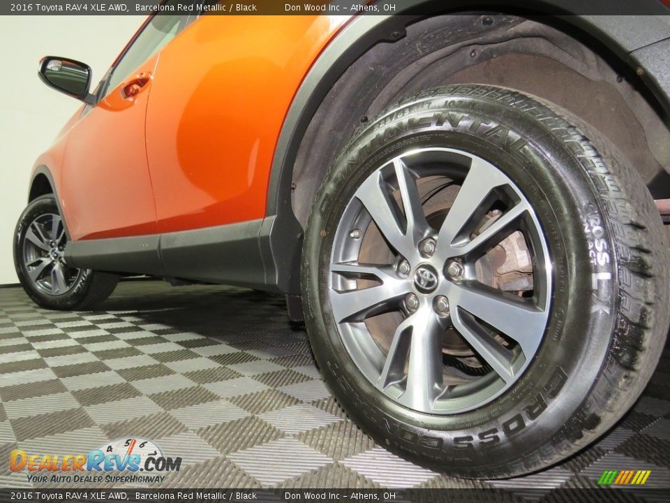2016 Toyota RAV4 XLE AWD Barcelona Red Metallic / Black Photo #10