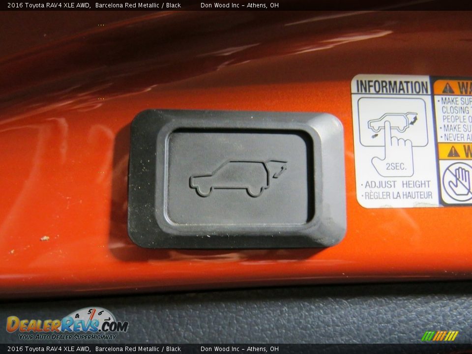 2016 Toyota RAV4 XLE AWD Barcelona Red Metallic / Black Photo #15