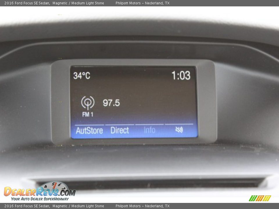 2016 Ford Focus SE Sedan Magnetic / Medium Light Stone Photo #15