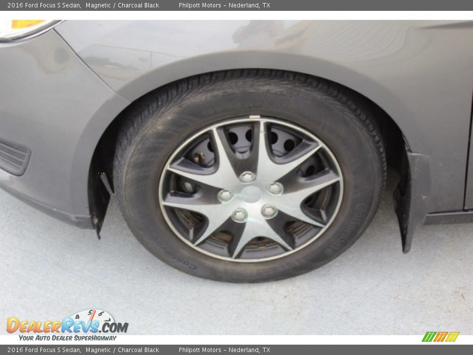 2016 Ford Focus S Sedan Magnetic / Charcoal Black Photo #5