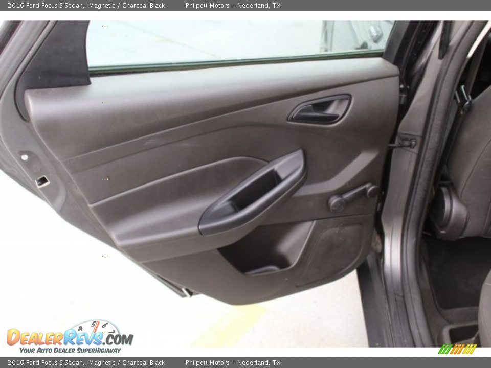 2016 Ford Focus S Sedan Magnetic / Charcoal Black Photo #20
