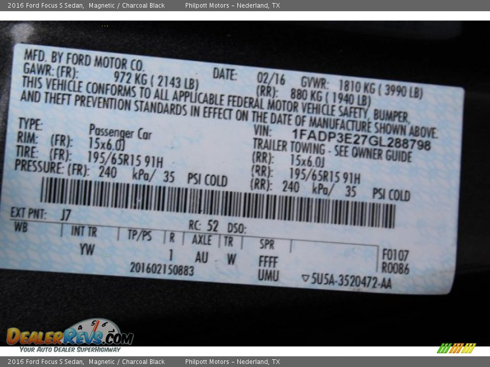 2016 Ford Focus S Sedan Magnetic / Charcoal Black Photo #29