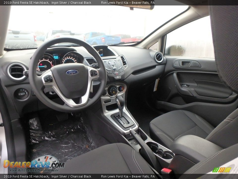 Charcoal Black Interior - 2019 Ford Fiesta SE Hatchback Photo #14