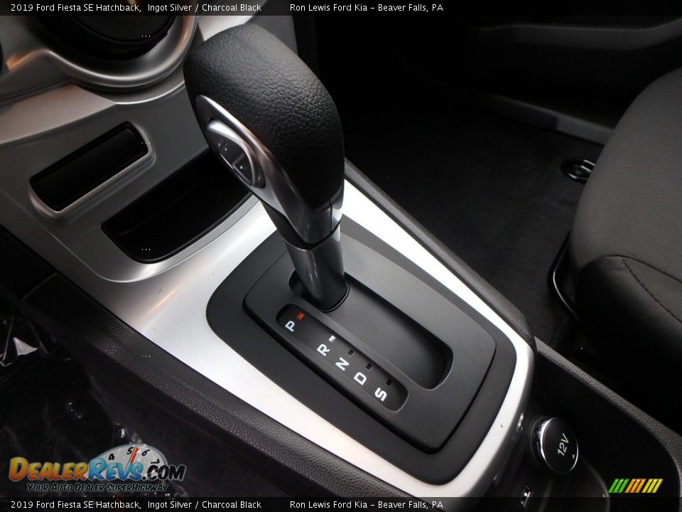2019 Ford Fiesta SE Hatchback Shifter Photo #18