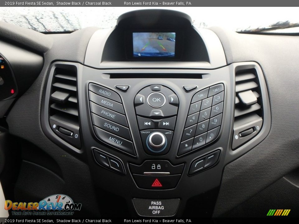 2019 Ford Fiesta SE Sedan Shadow Black / Charcoal Black Photo #19