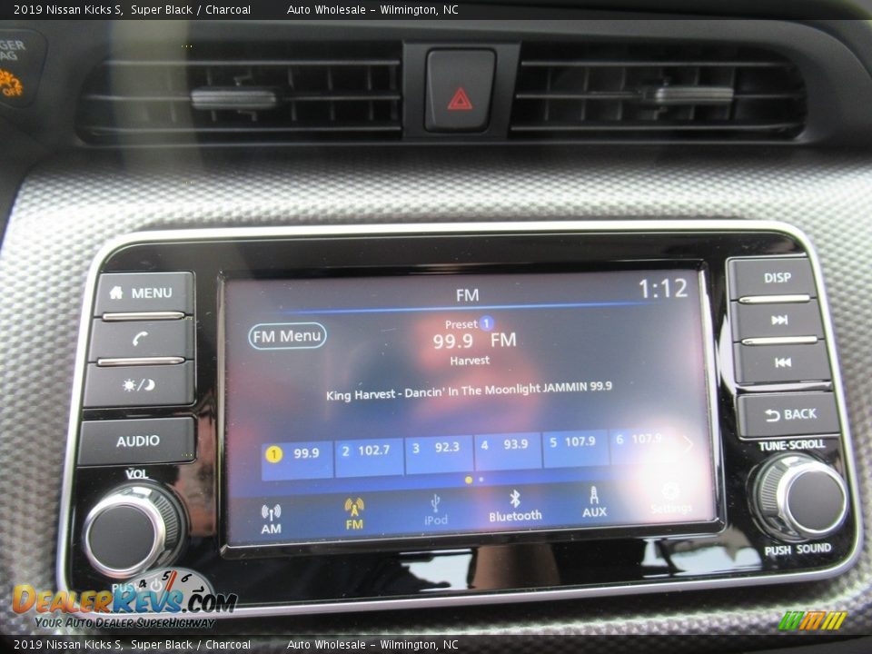 2019 Nissan Kicks S Super Black / Charcoal Photo #16