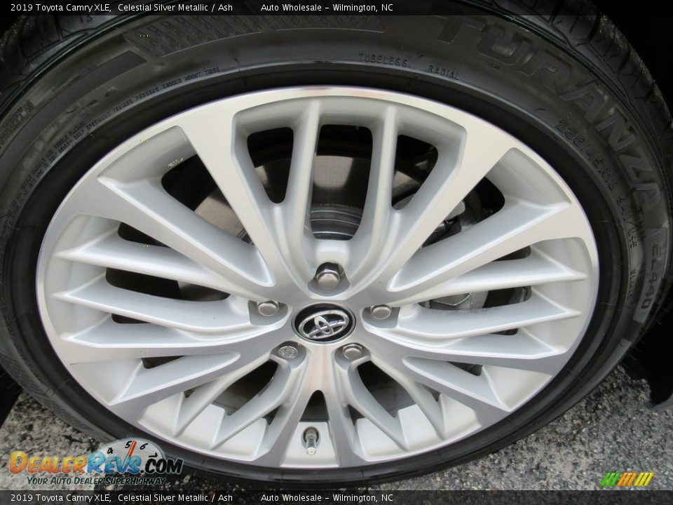 2019 Toyota Camry XLE Celestial Silver Metallic / Ash Photo #7