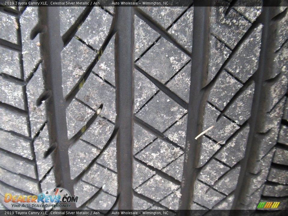 2019 Toyota Camry XLE Celestial Silver Metallic / Ash Photo #8