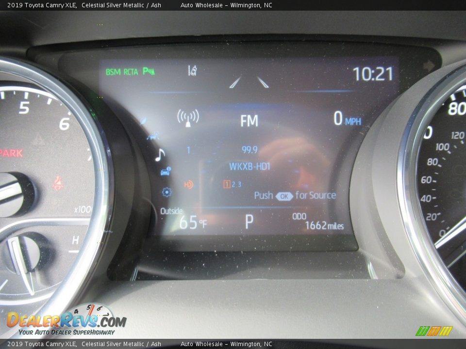 2019 Toyota Camry XLE Celestial Silver Metallic / Ash Photo #15