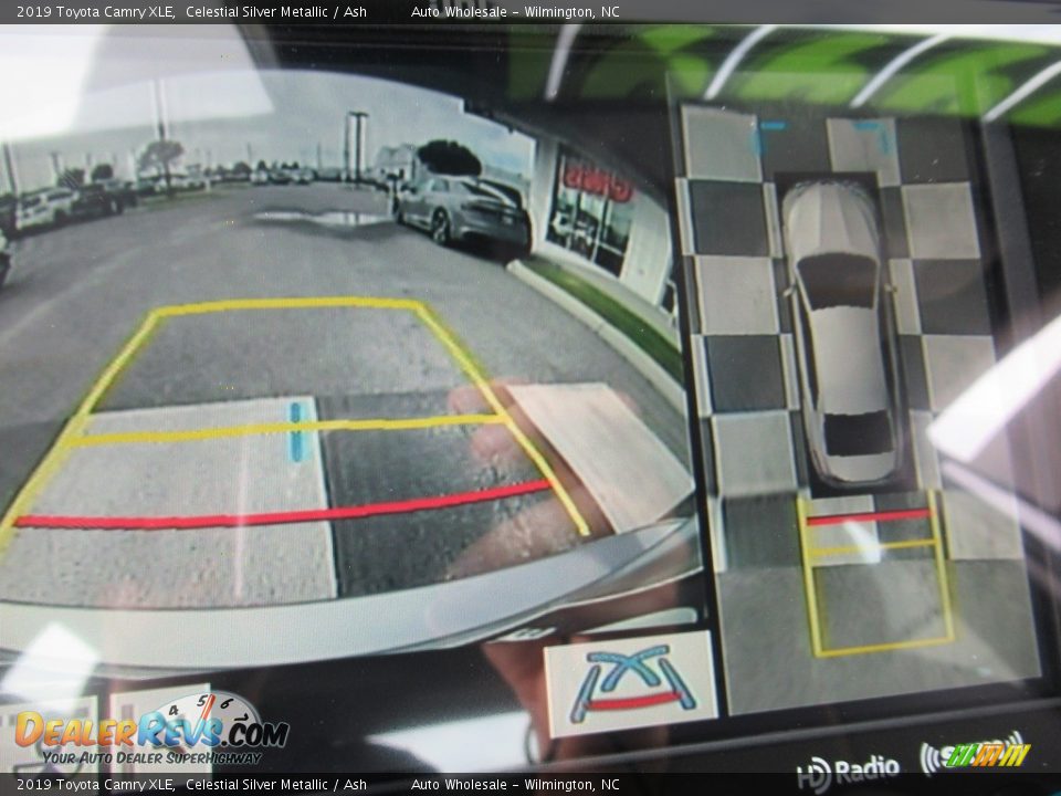 2019 Toyota Camry XLE Celestial Silver Metallic / Ash Photo #18