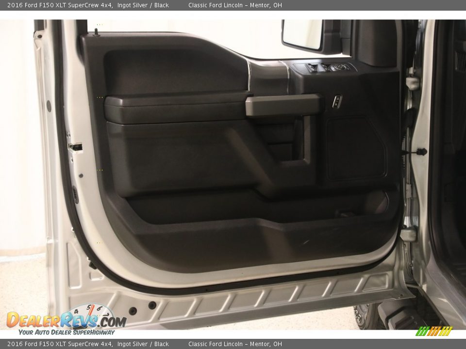 2016 Ford F150 XLT SuperCrew 4x4 Ingot Silver / Black Photo #5
