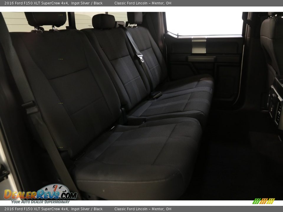 2016 Ford F150 XLT SuperCrew 4x4 Ingot Silver / Black Photo #18