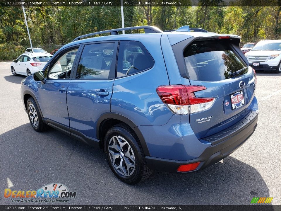 2020 Subaru Forester 2.5i Premium Horizon Blue Pearl / Gray Photo #4