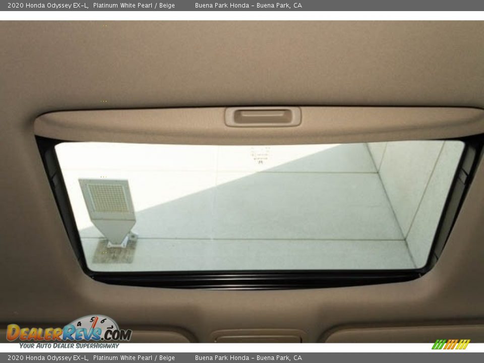 2020 Honda Odyssey EX-L Platinum White Pearl / Beige Photo #24